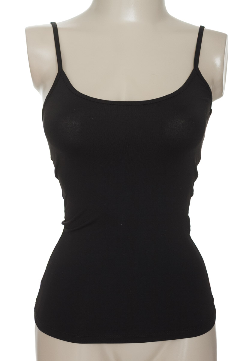 Top / Camiseta color Negro - Zara