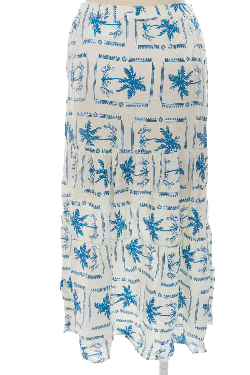 Falda color Beige - Closeando