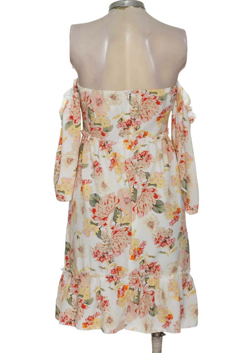 Vestido / Enterizo color Beige - Kandy Fashion