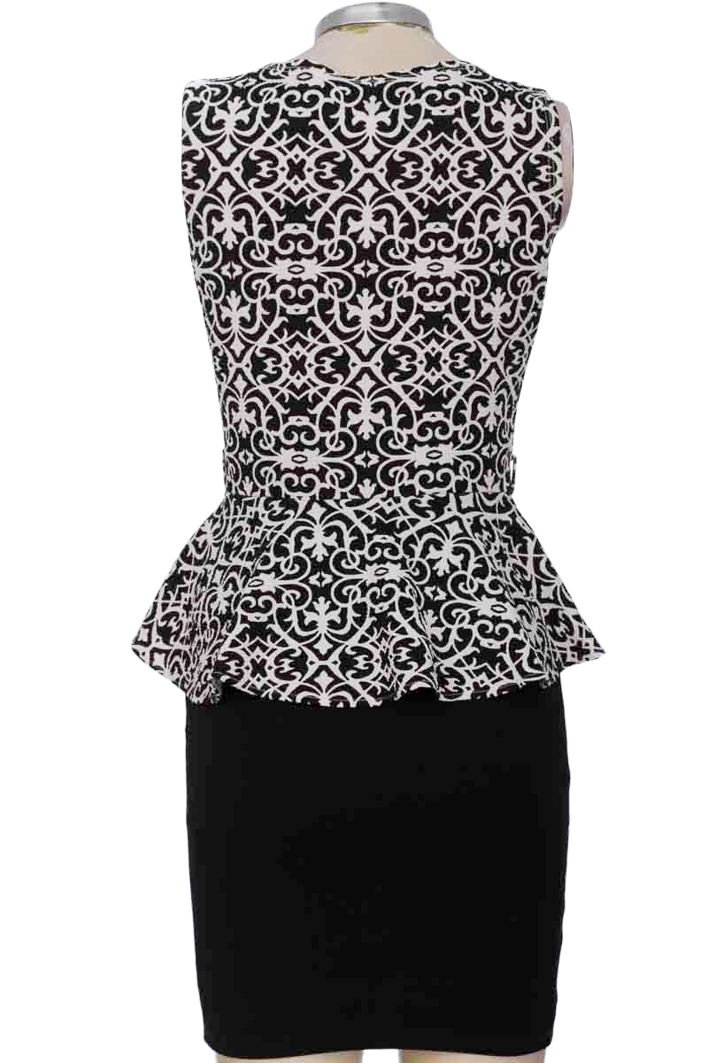 Vestido / Enterizo color Negro - Closeando