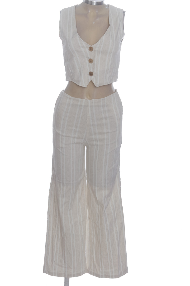 Vestido / Enterizo color Beige - Bohor