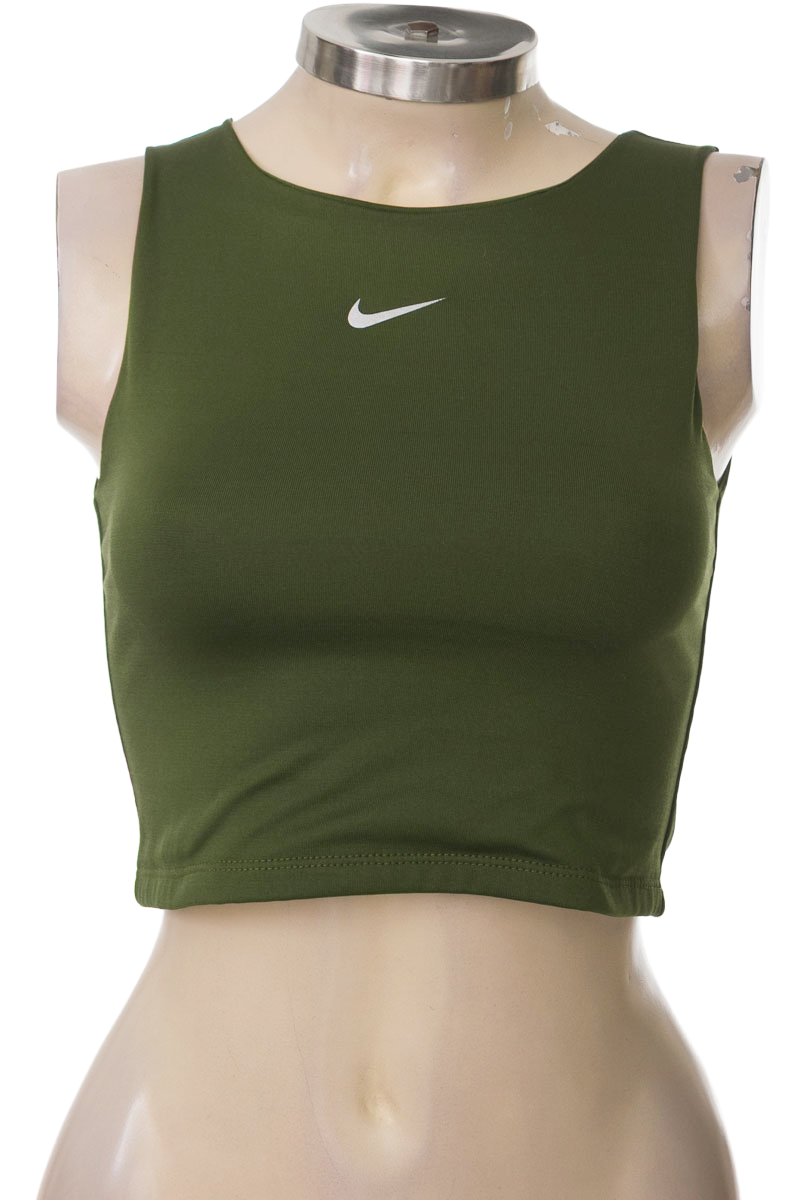 Top / Camiseta color Verde - Closeando