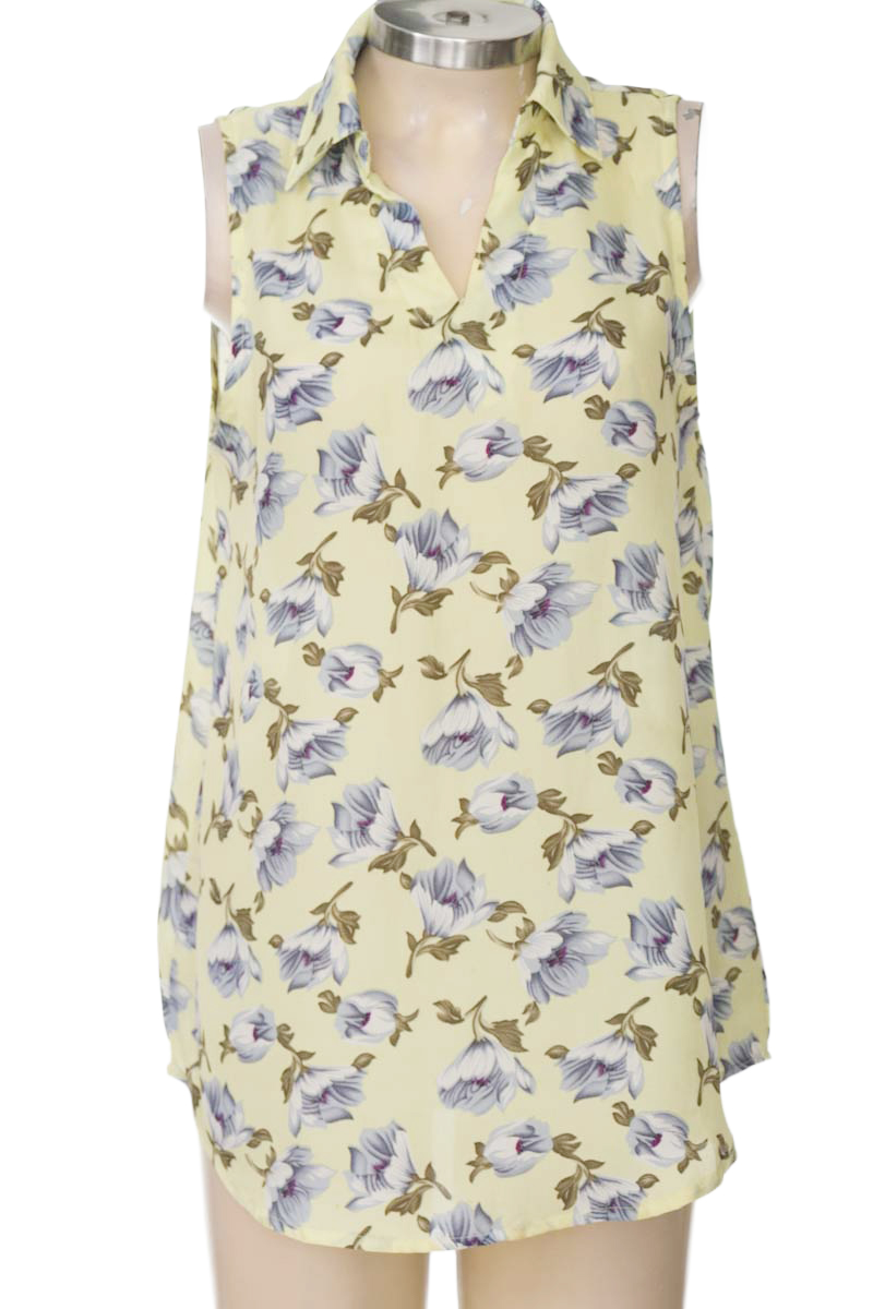 Top / Camiseta color Verde - Aia-Fashion