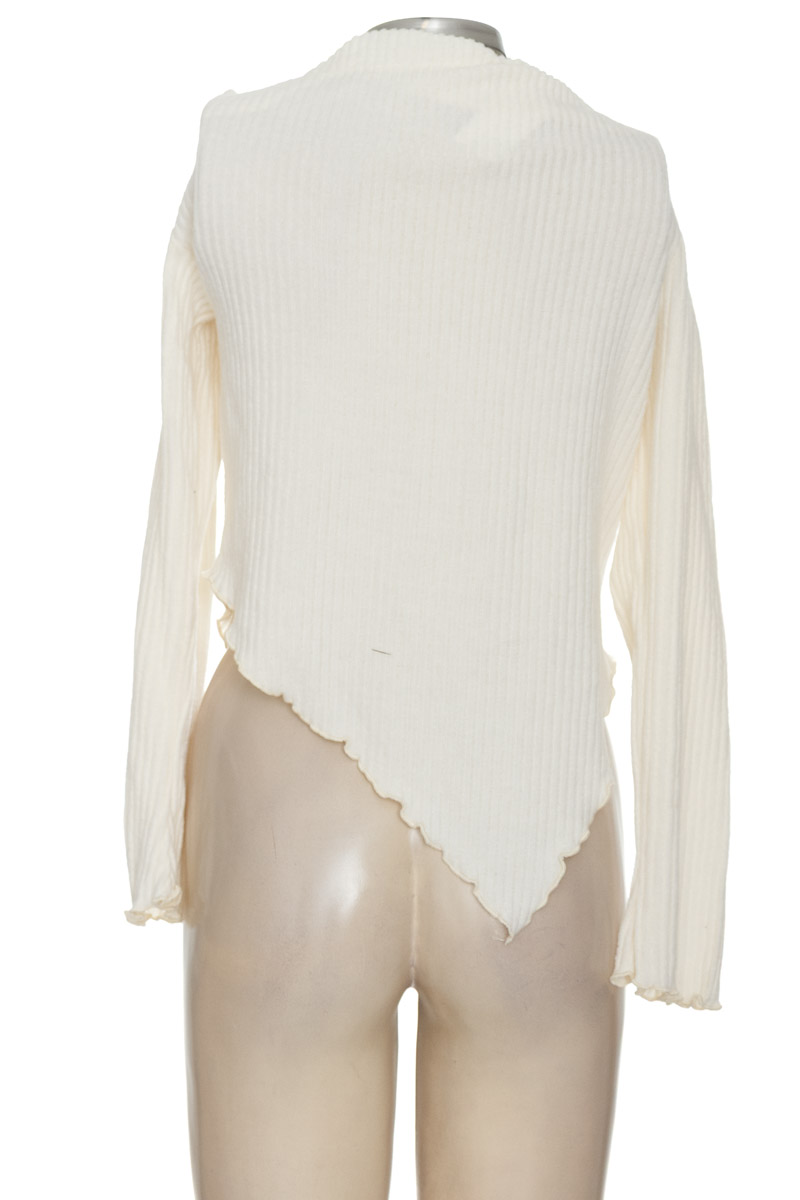 Sweater color Beige - Closeando