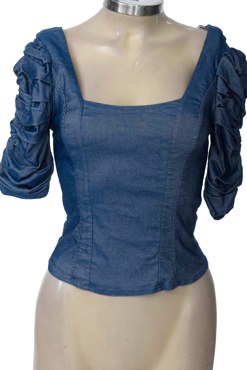 Top / Camiseta color Azul - Colors