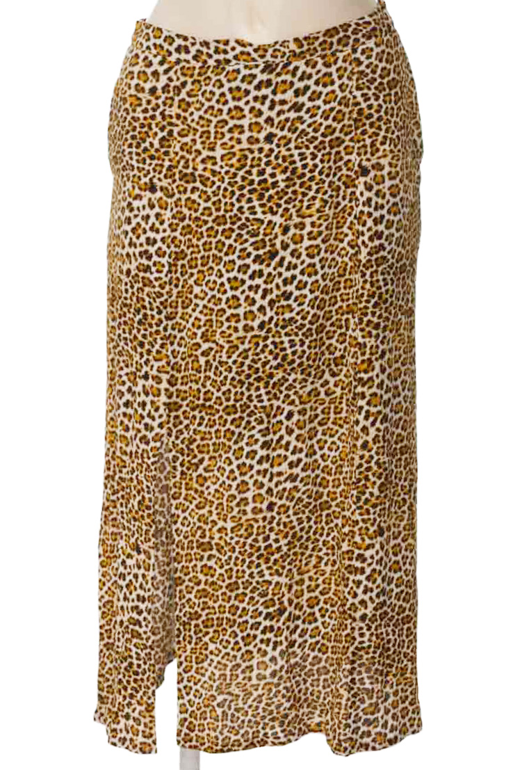 Falda color Beige - Closeando