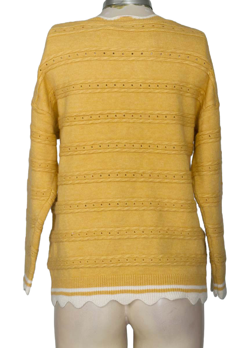 Sweater color Amarillo - Closeando