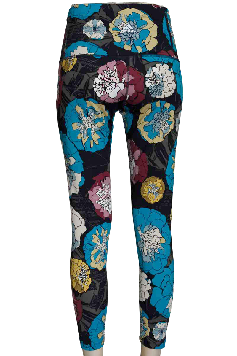 Ropa Deportiva / Salida de Baño color Estampado - Adidas