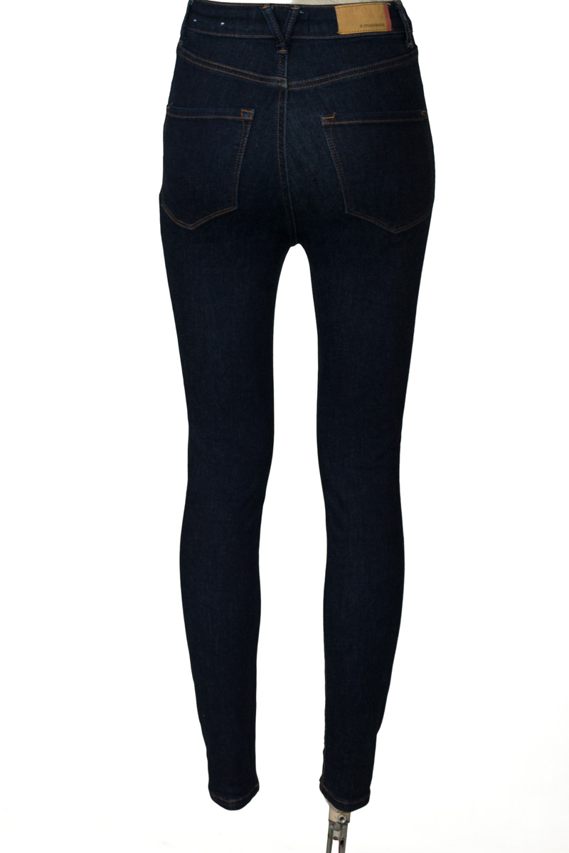 Pantalones color Azul - Stradivarius