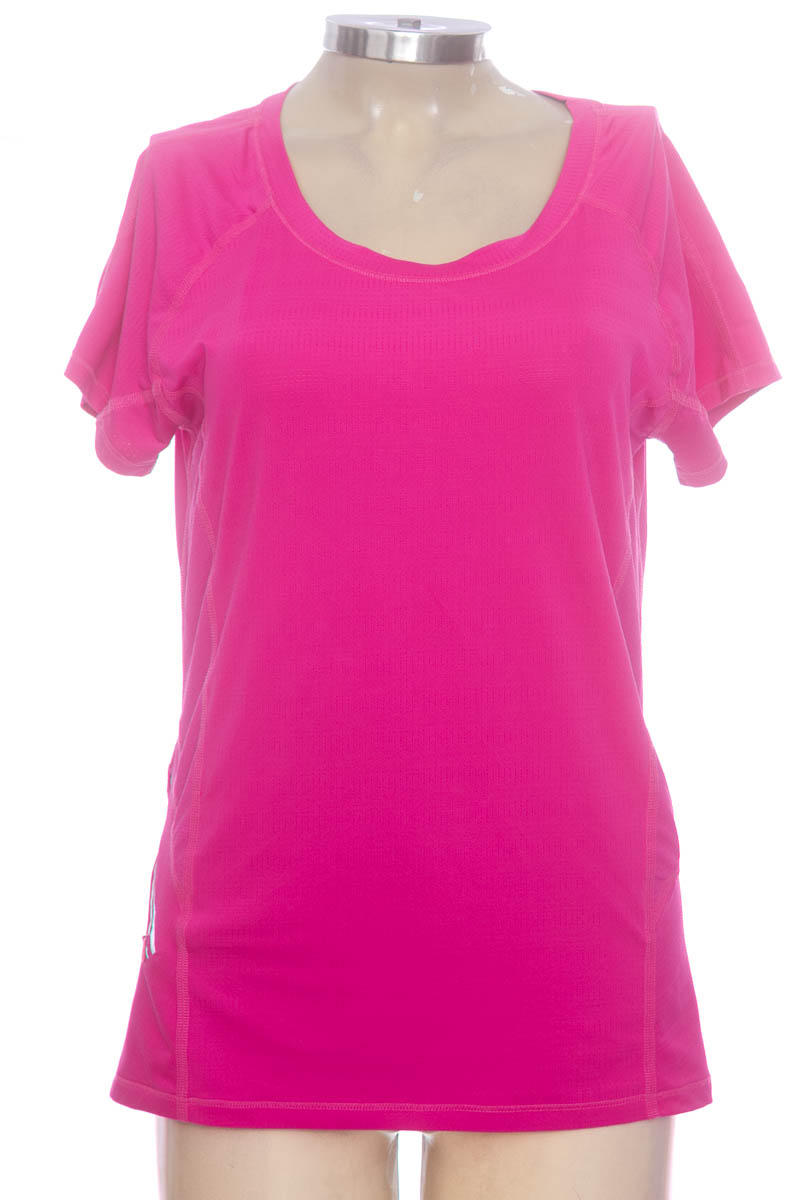Ropa Deportiva / Salida de Baño color Fucsia - Punto Blanco