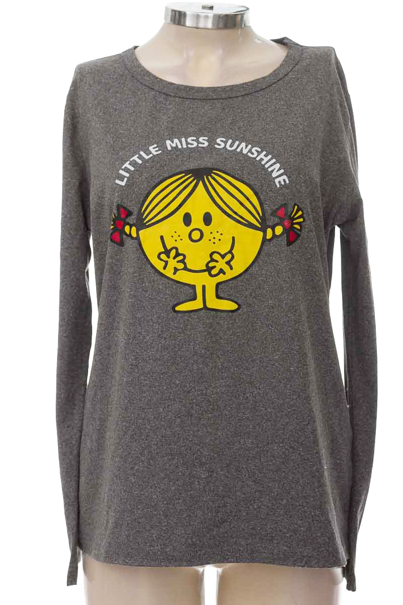 Sweater color Gris - Closeando