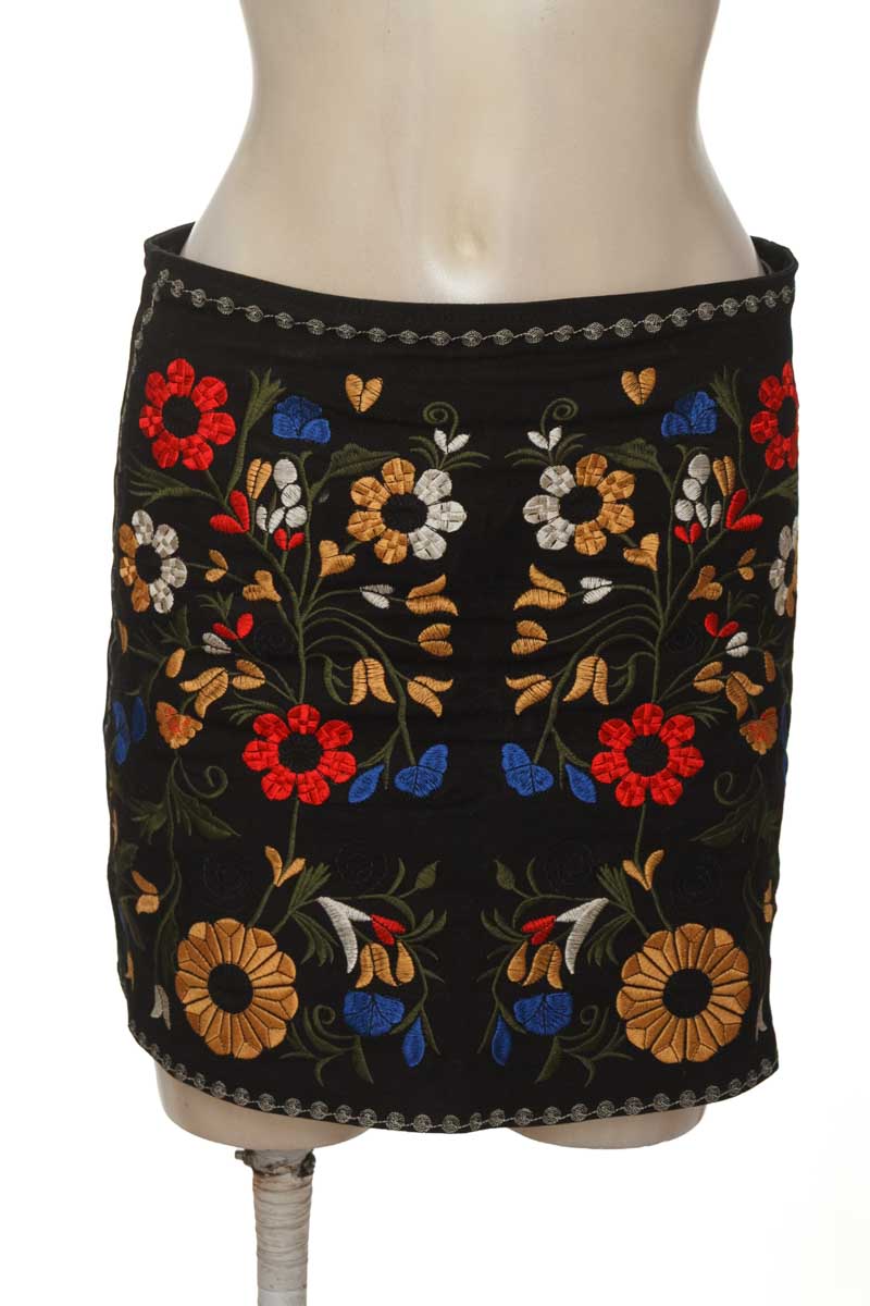 Falda color Negro - Jasmine