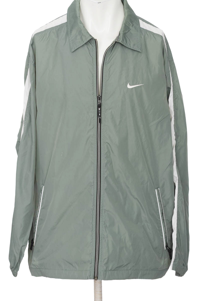 Ropa Deportiva color Verde - Closeando