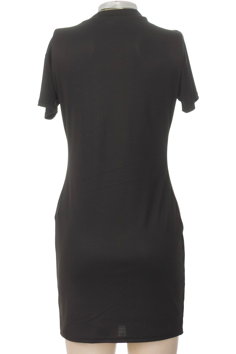 Vestido / Enterizo color Negro - Closeando