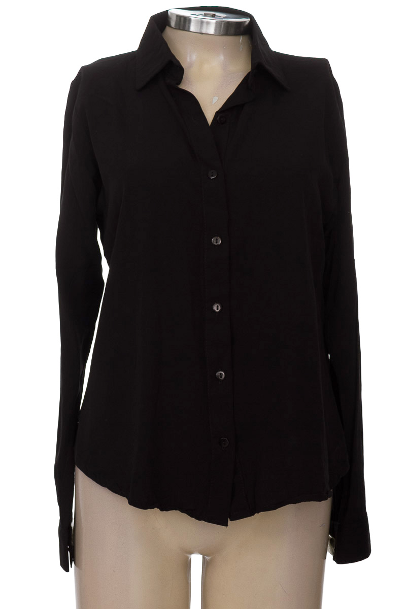 Blusa color Negro - Closeando