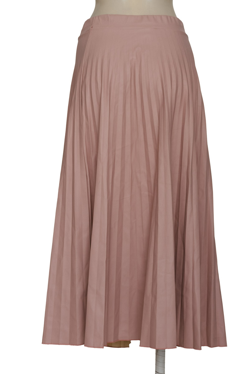 Falda color Rosado - Closeando