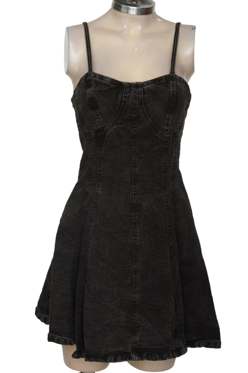 Vestido / Enterizo color Negro - Closeando