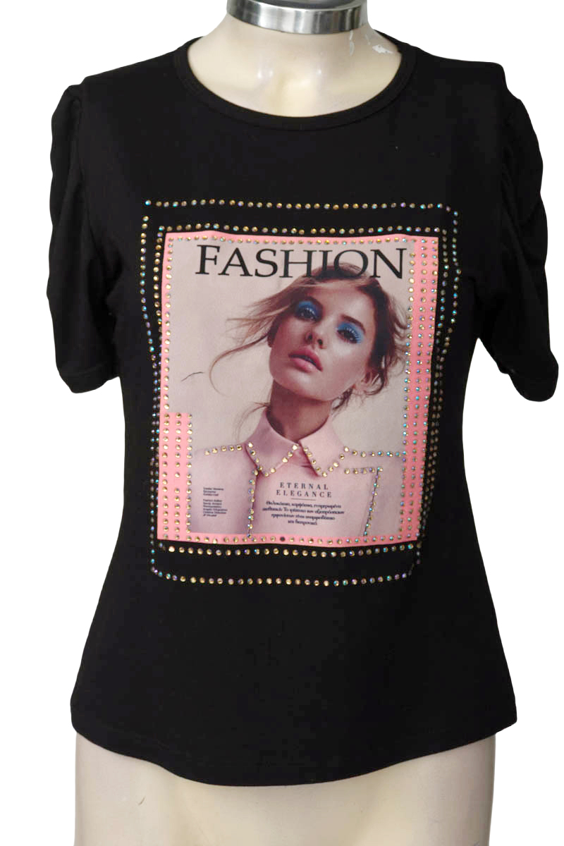 Top / Camiseta color Negro - Closeando