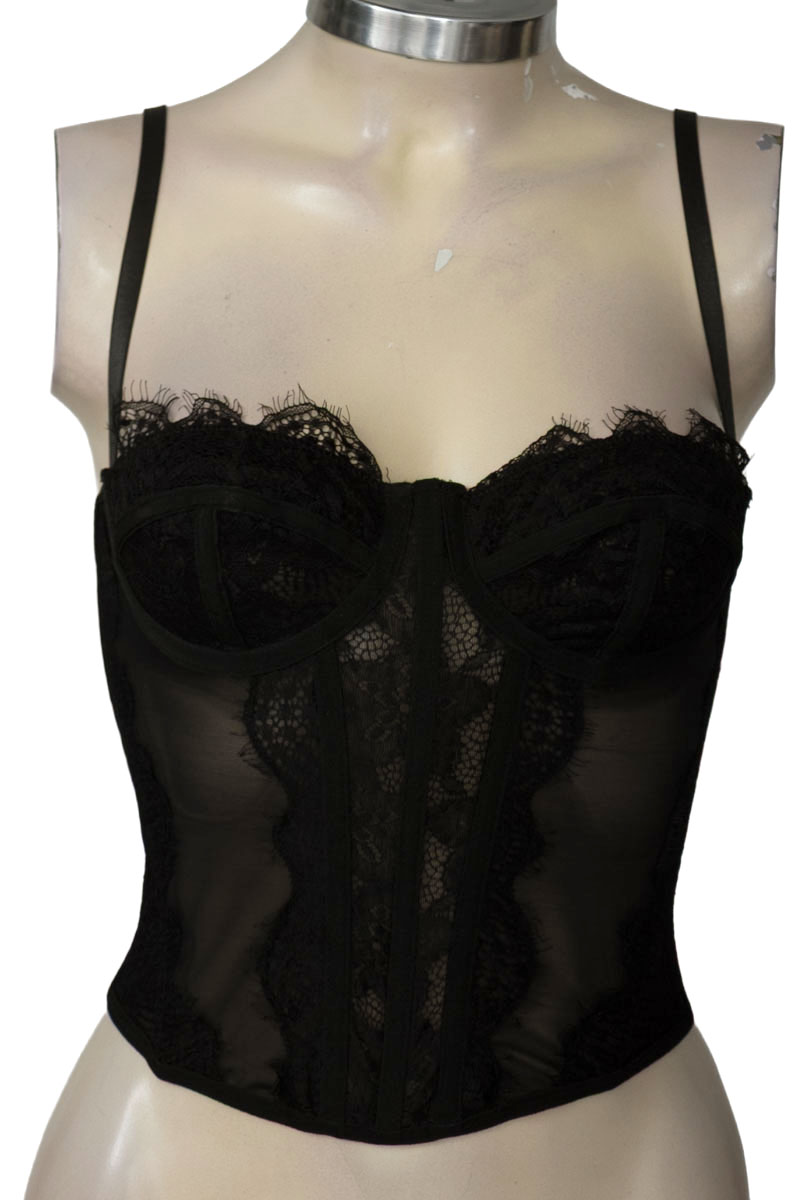 Top / Camiseta color Negro - Closeando