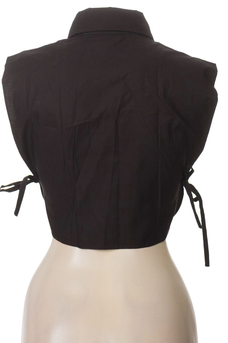 Top / Camiseta color Negro - Maeto