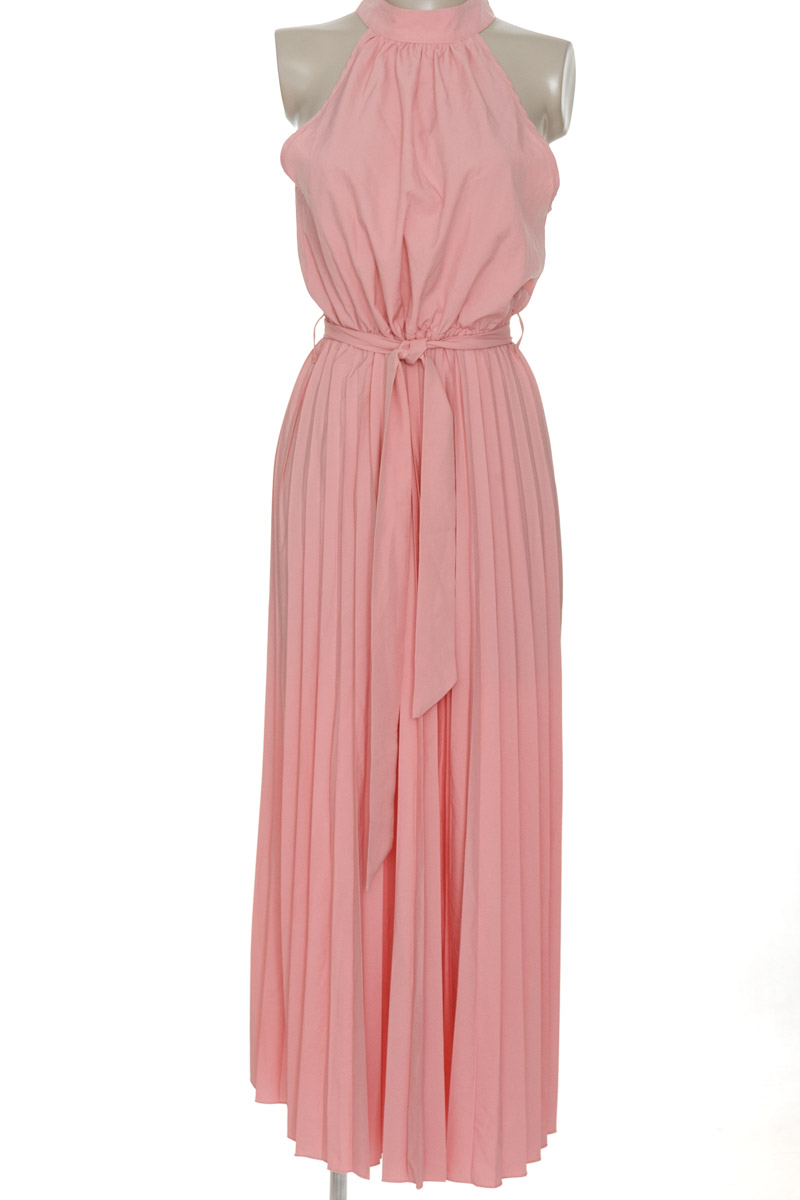 Vestido / Enterizo color Rosado - Closeando