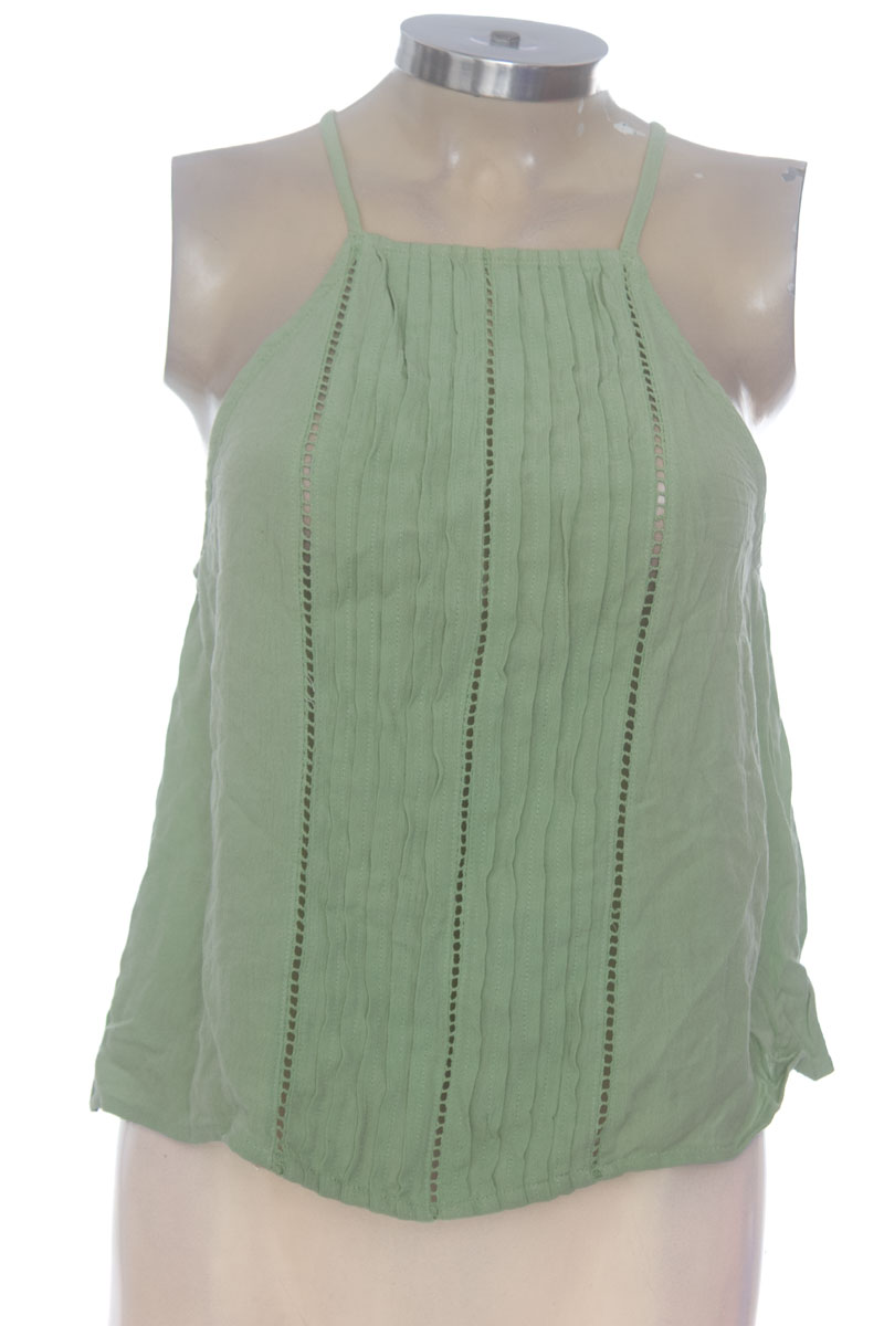 Top / Camiseta color Verde - Stradivarius