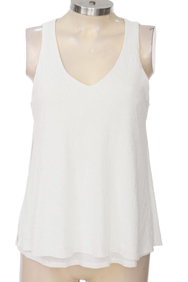 Top / Camiseta color Blanco - MNG