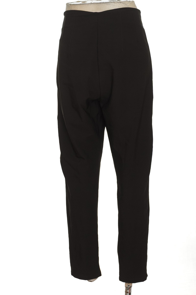 Pantalones color Negro - Closeando