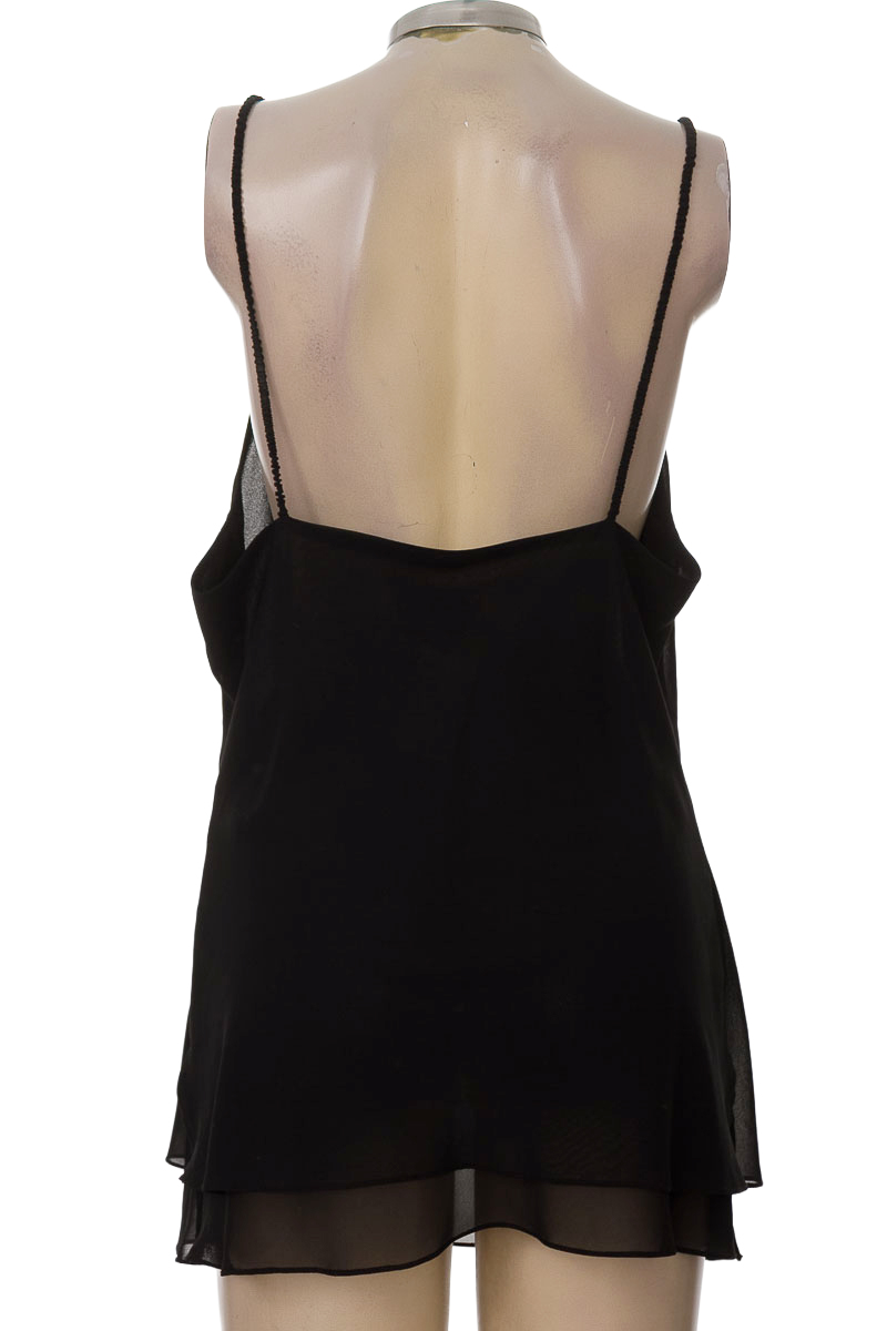 Top / Camiseta color Negro - De Mujer