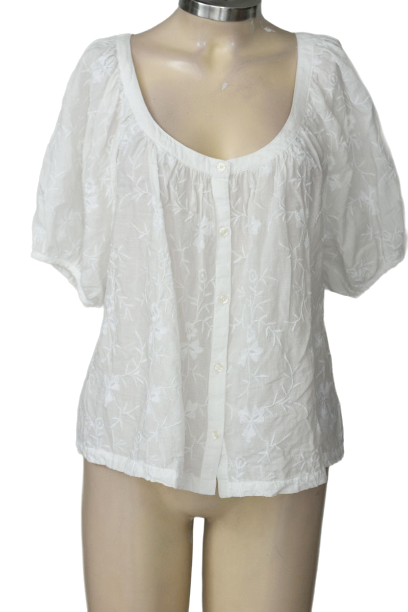 Blusa color Blanco - Universal Thread