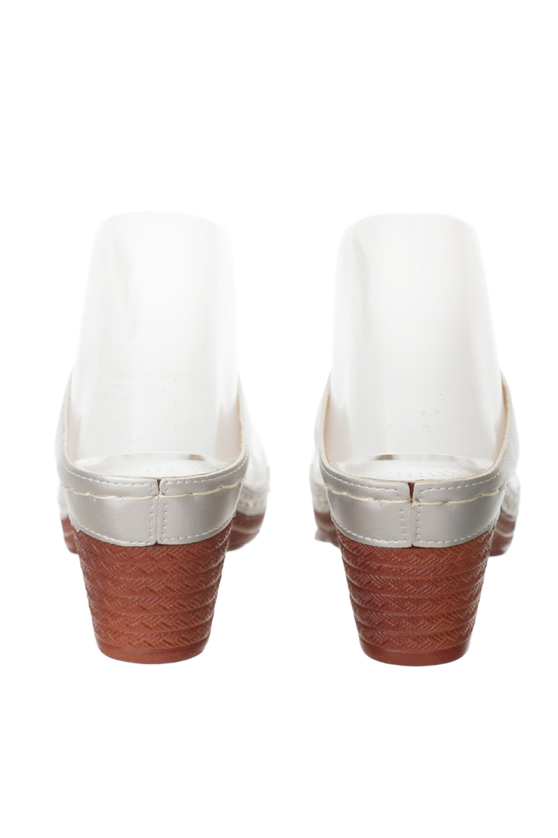 Zapatos color Plateado - Closeando