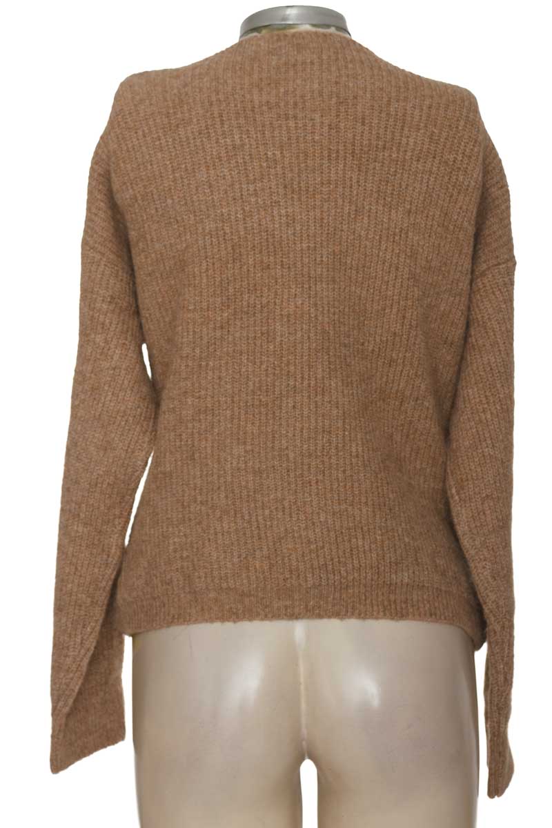 Sweater color Café - Closeando