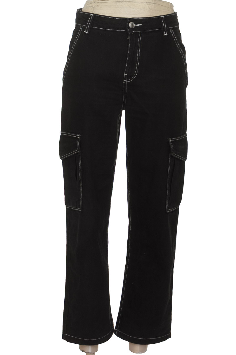 Pantalones color Negro - Bershka
