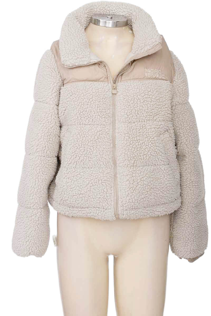 Chaqueta / Abrigo color Beige - Pull & Bear