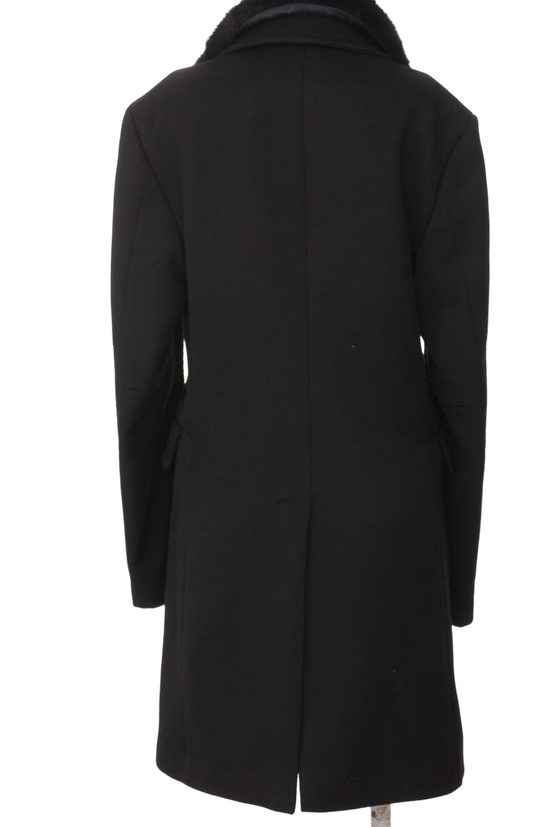 Chaqueta / Abrigo color Negro - Zara