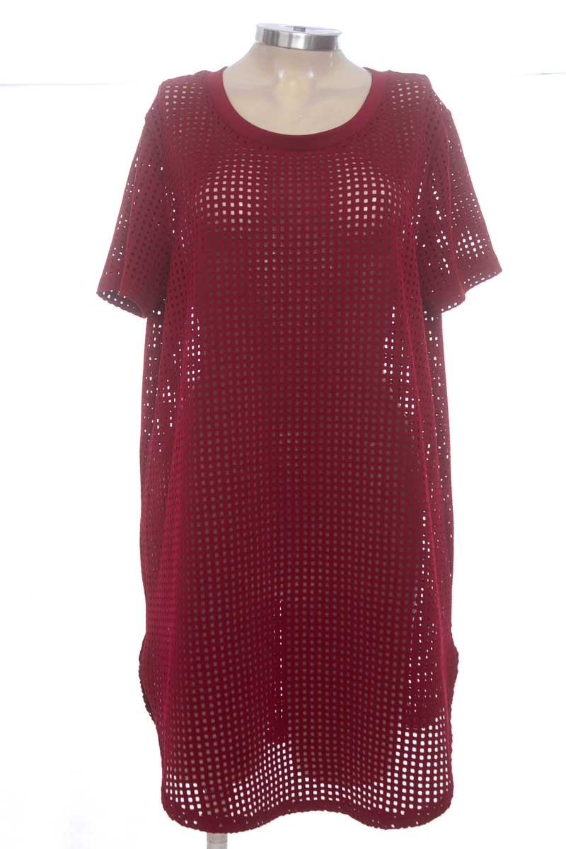 Vestido / Enterizo color Vinotinto - Rue 21