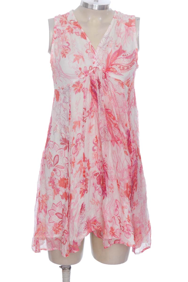Vestido / Enterizo color Rosado - BCBG