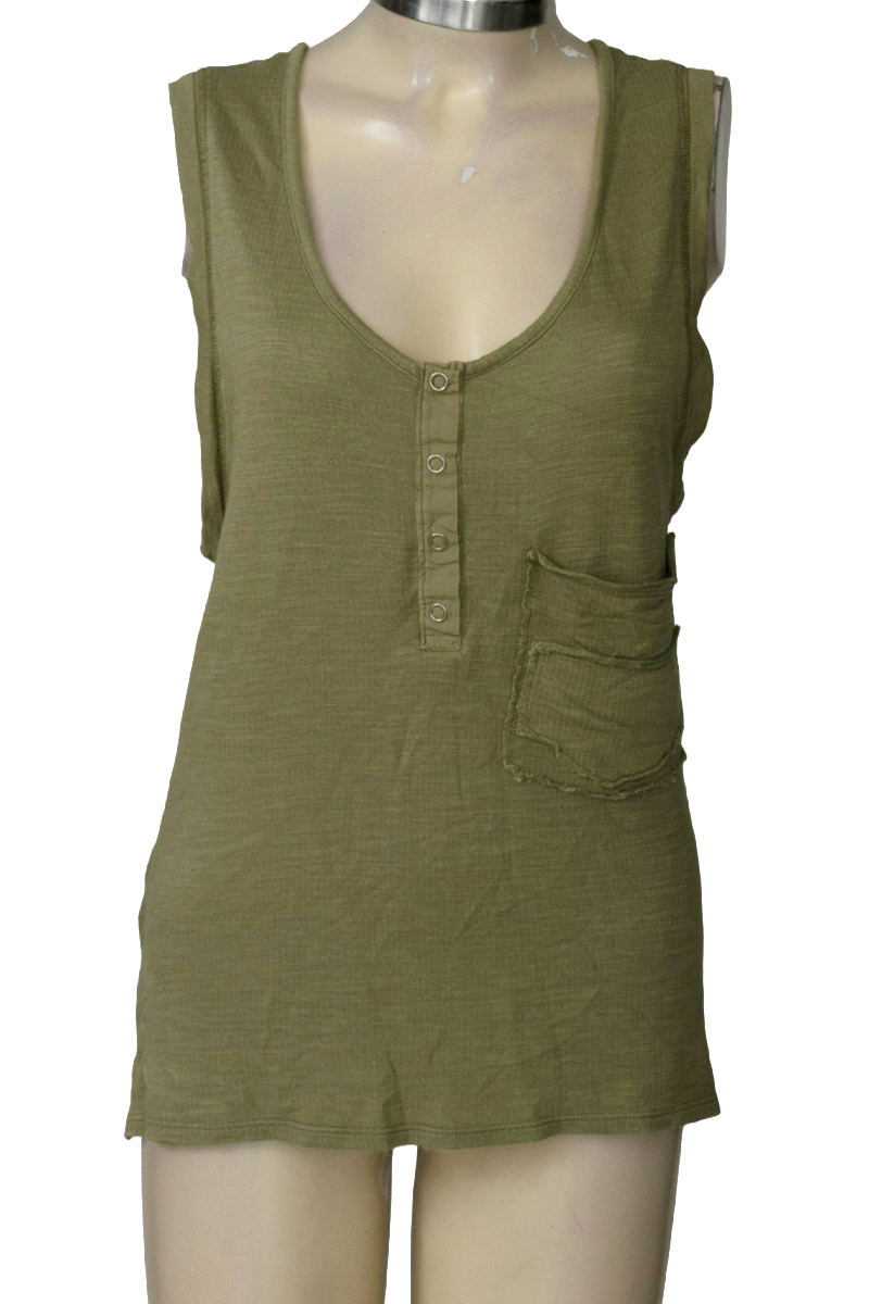 Top / Camiseta color Verde - TopMark