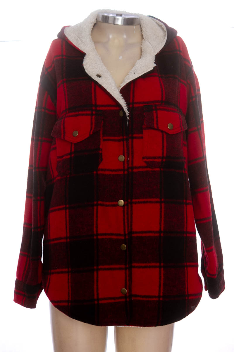 Chaqueta / Abrigo color Rojo - Closeando