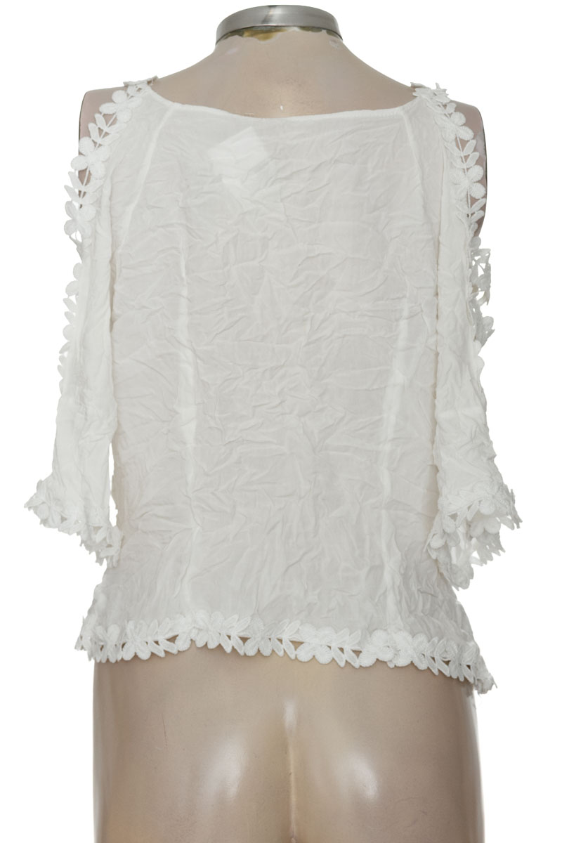 Blusa color Blanco - Closeando