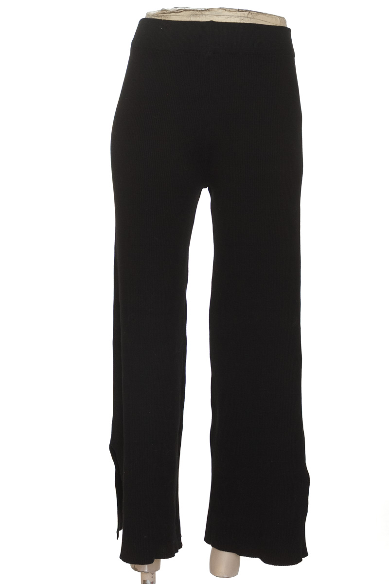 Pantalones color Negro - Closeando
