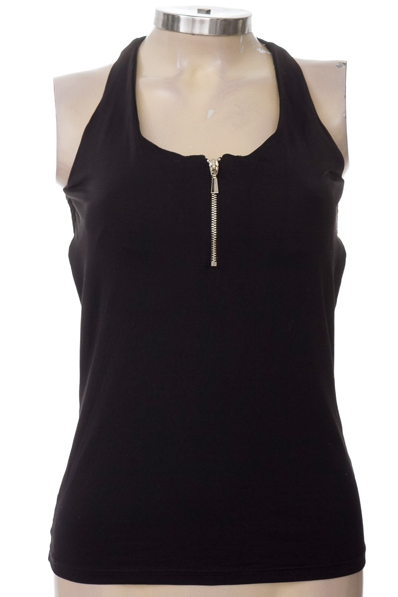 Top / Camiseta color Negro - Studio F