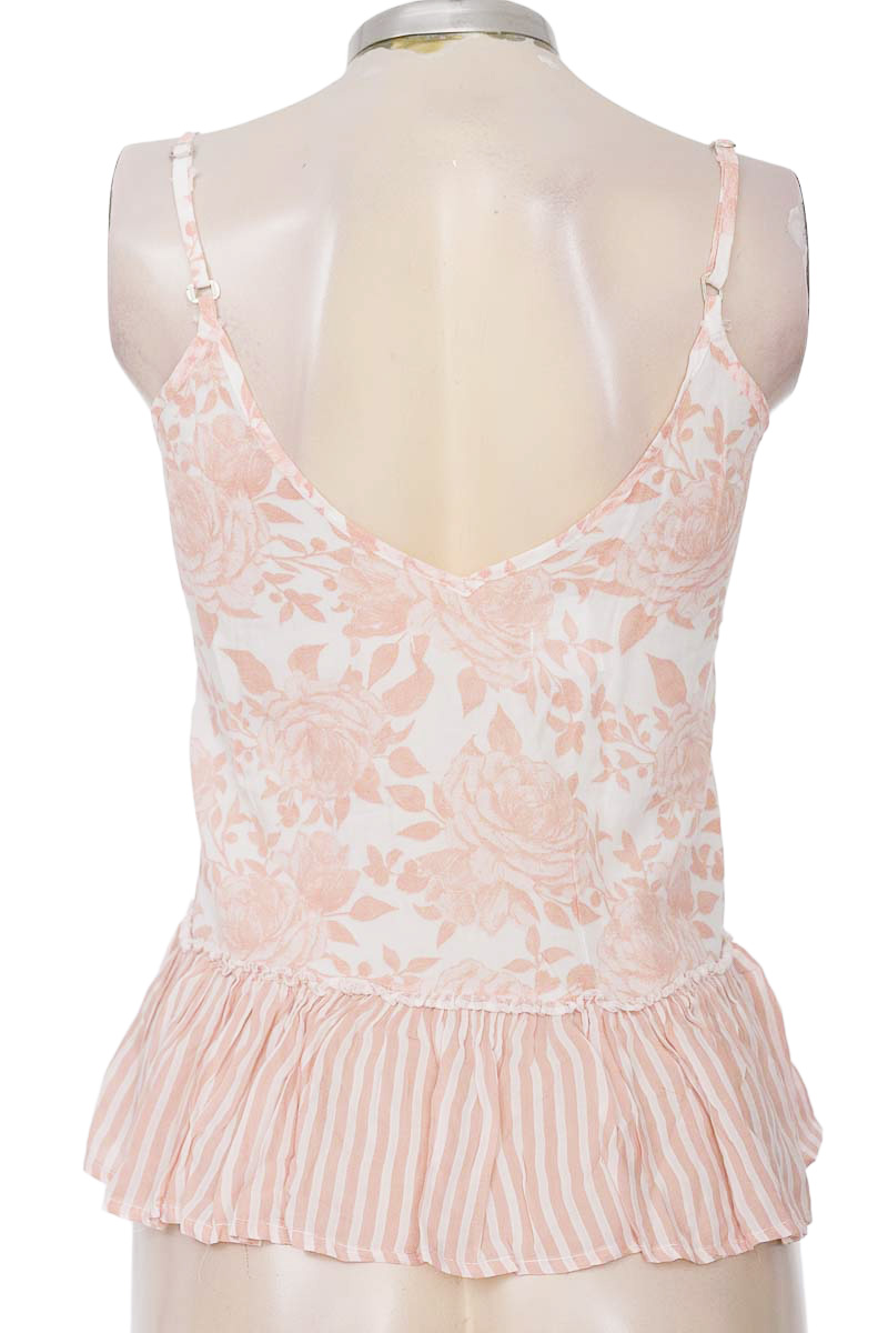 Top / Camiseta color Salmón - Tennis