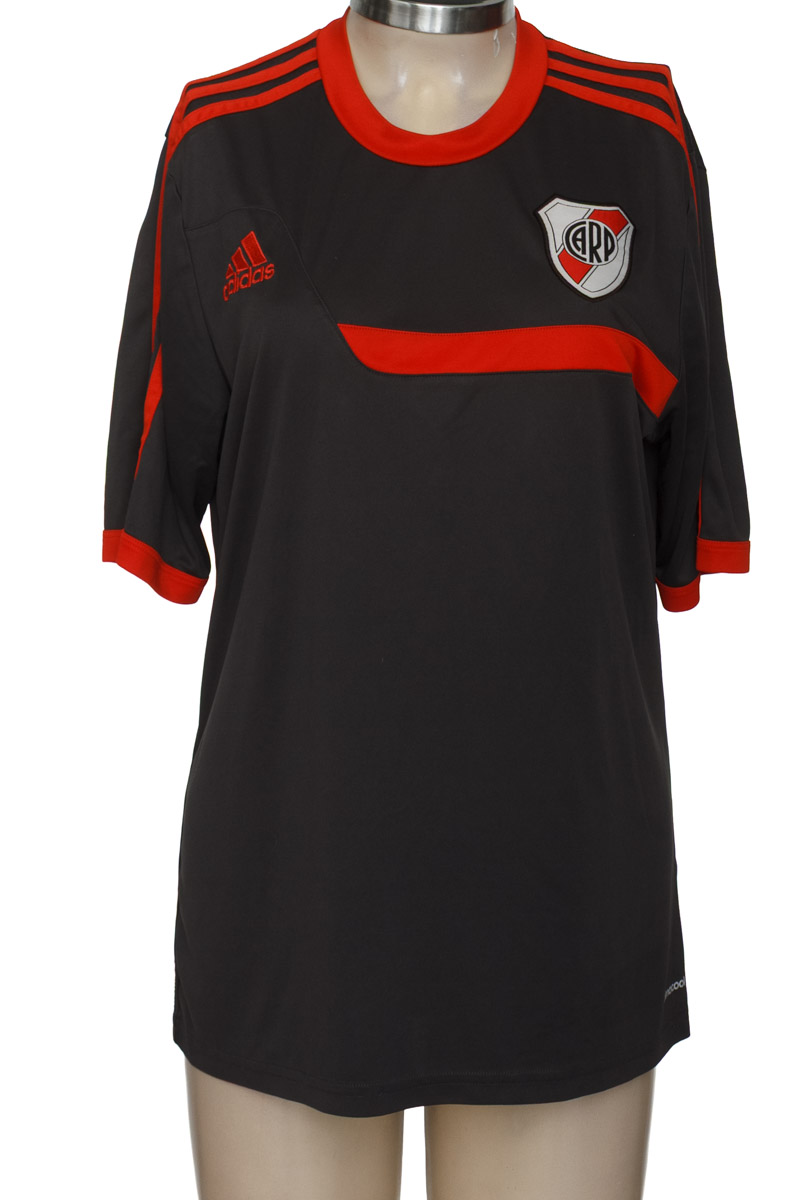 Ropa Deportiva / Salida de Baño color Gris - Adidas