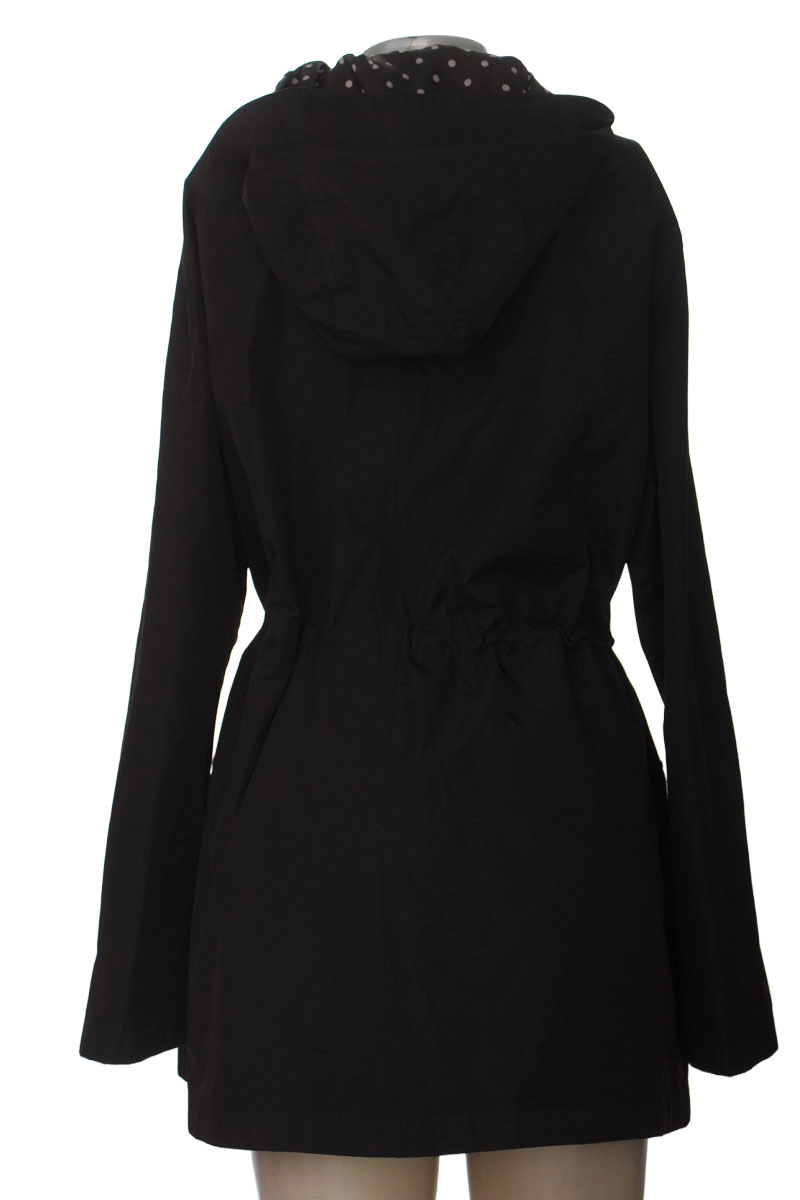 Chaqueta / Abrigo color Negro - Newboat