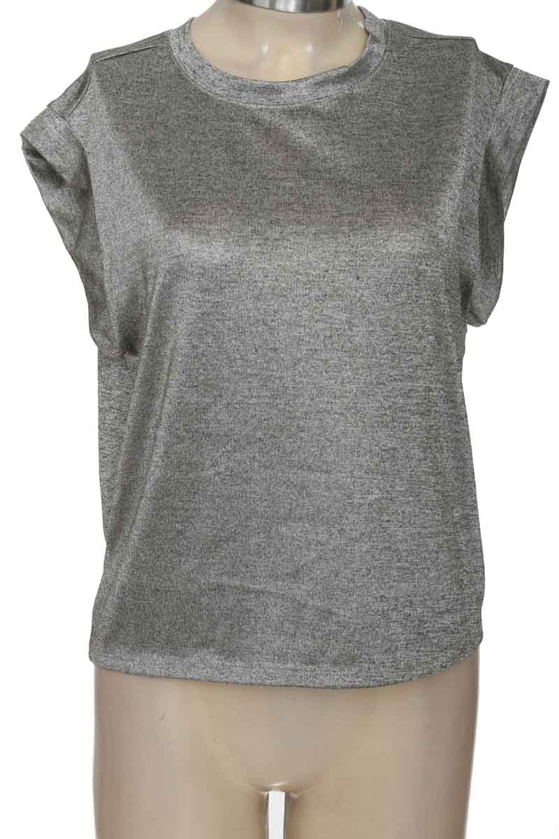 Top / Camiseta color Plateado - Leonisa