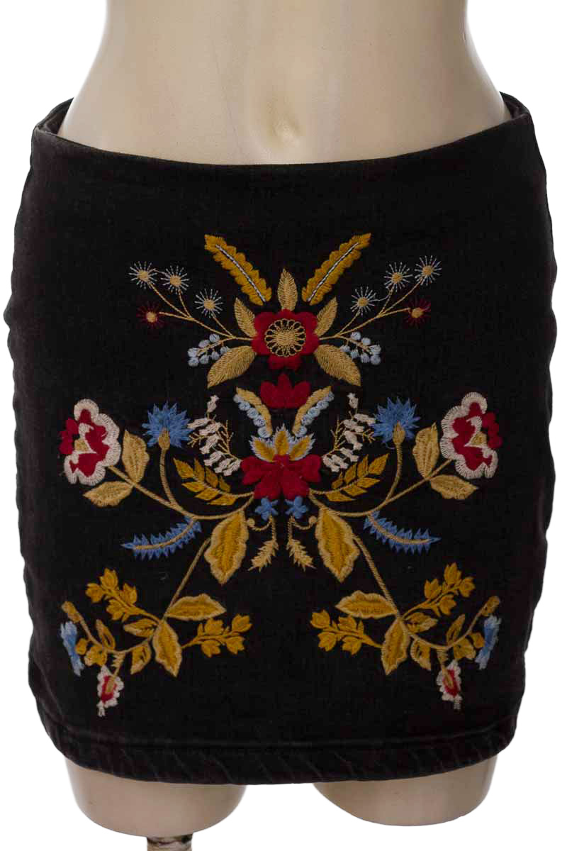 Falda color Negro - Koaj