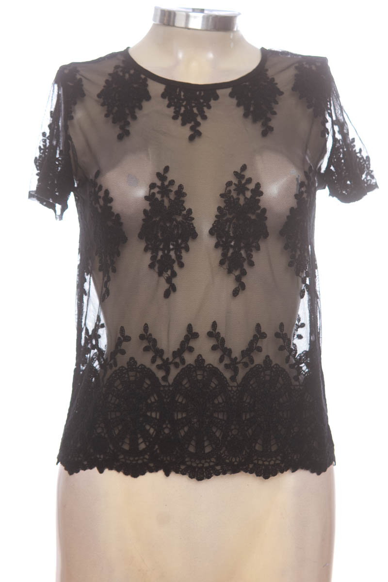 Top / Camiseta color Negro - Forever 21