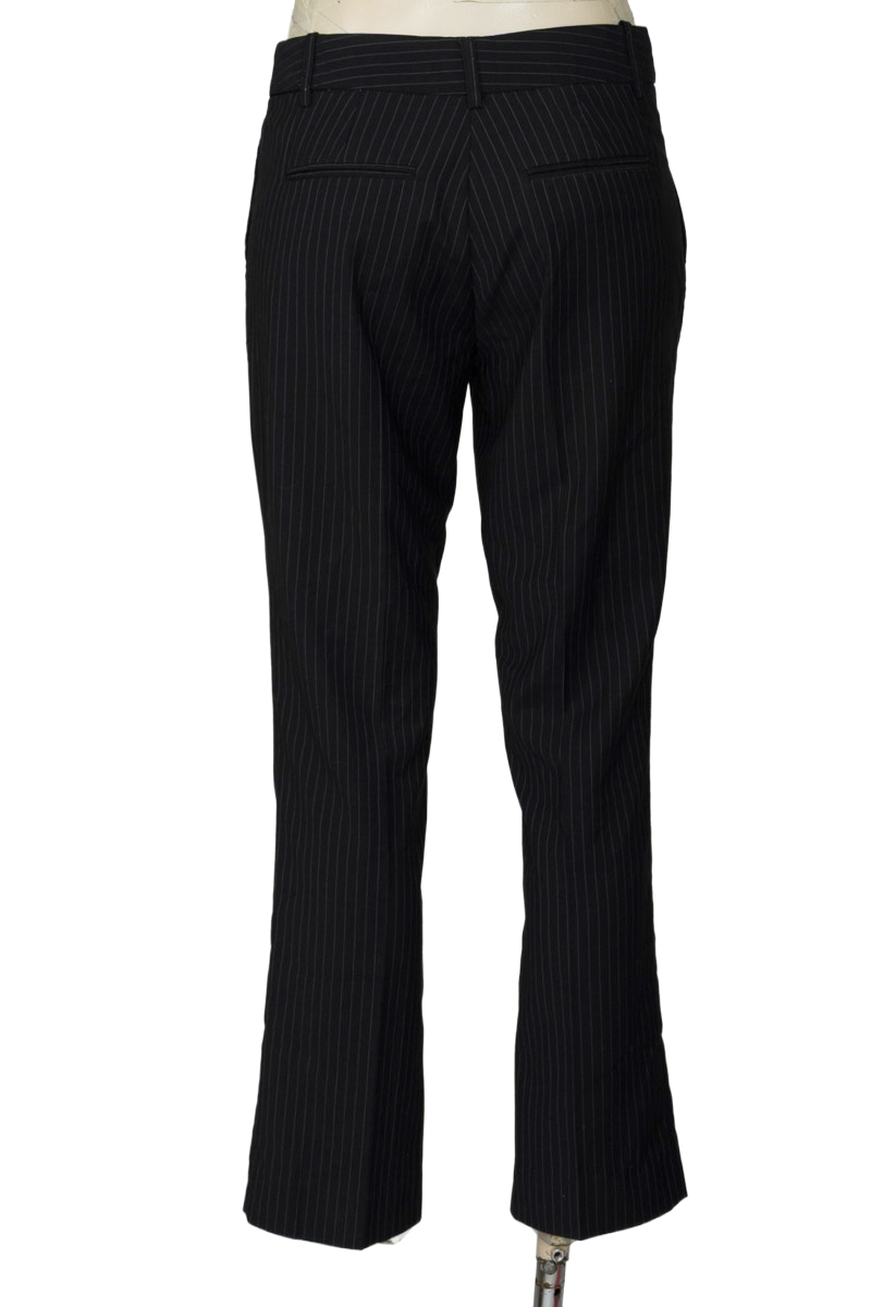Pantalones color Negro - Armi