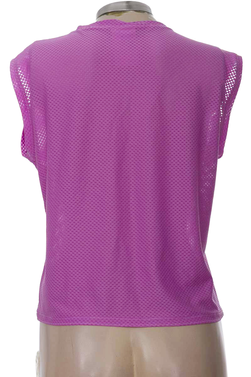 Ropa Deportiva / Salida de Baño color Lila - Closeando